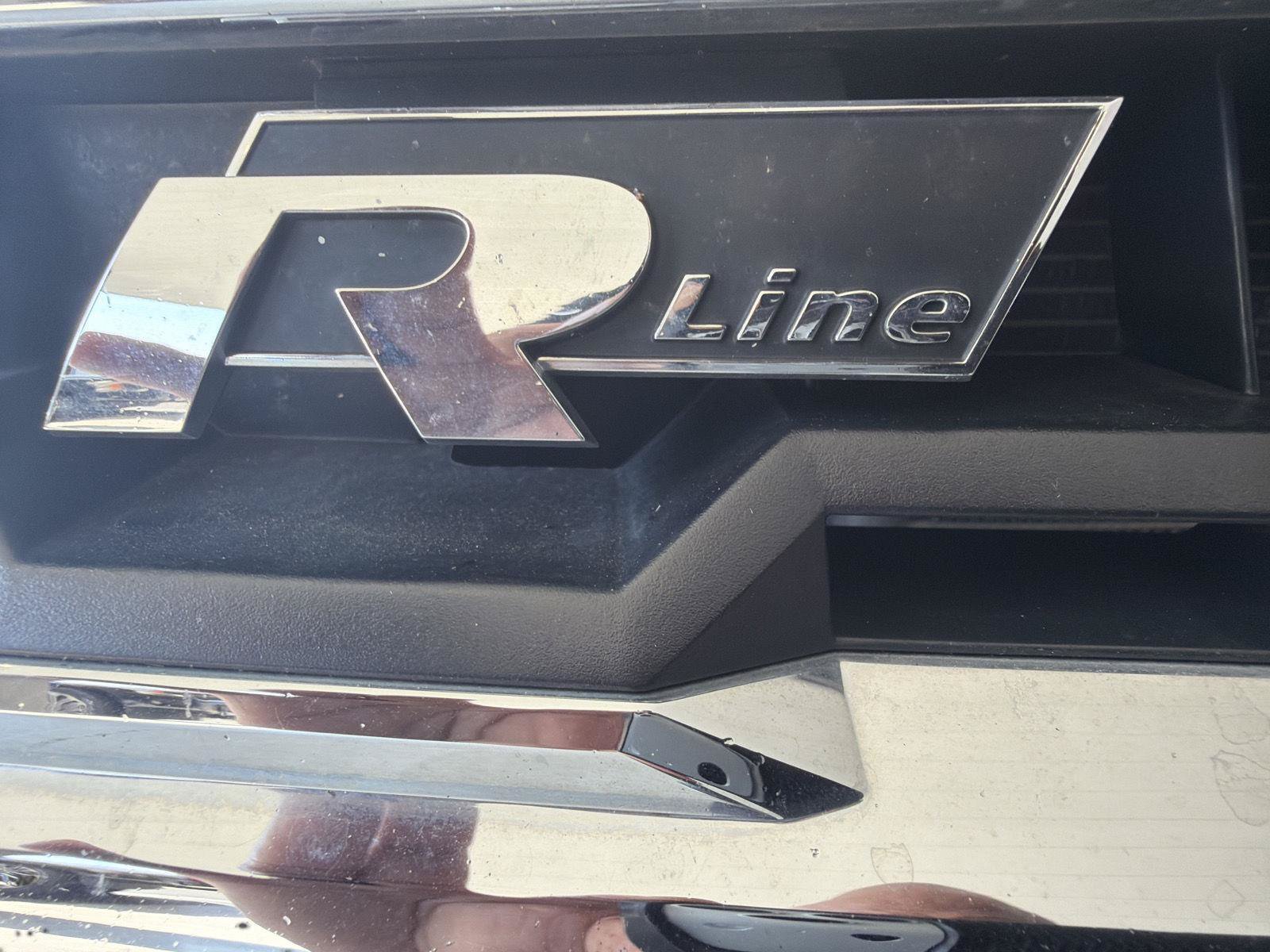Used 2019 Volkswagen Atlas SEL R-Line FWD image 11
