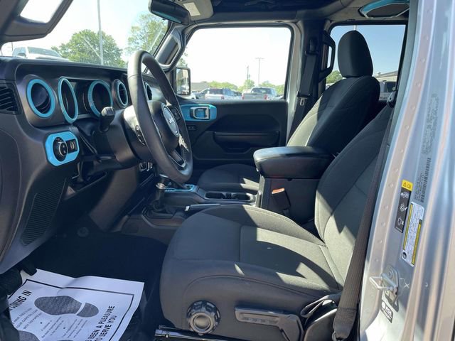 Used 2023 Jeep Gladiator Willys image 15