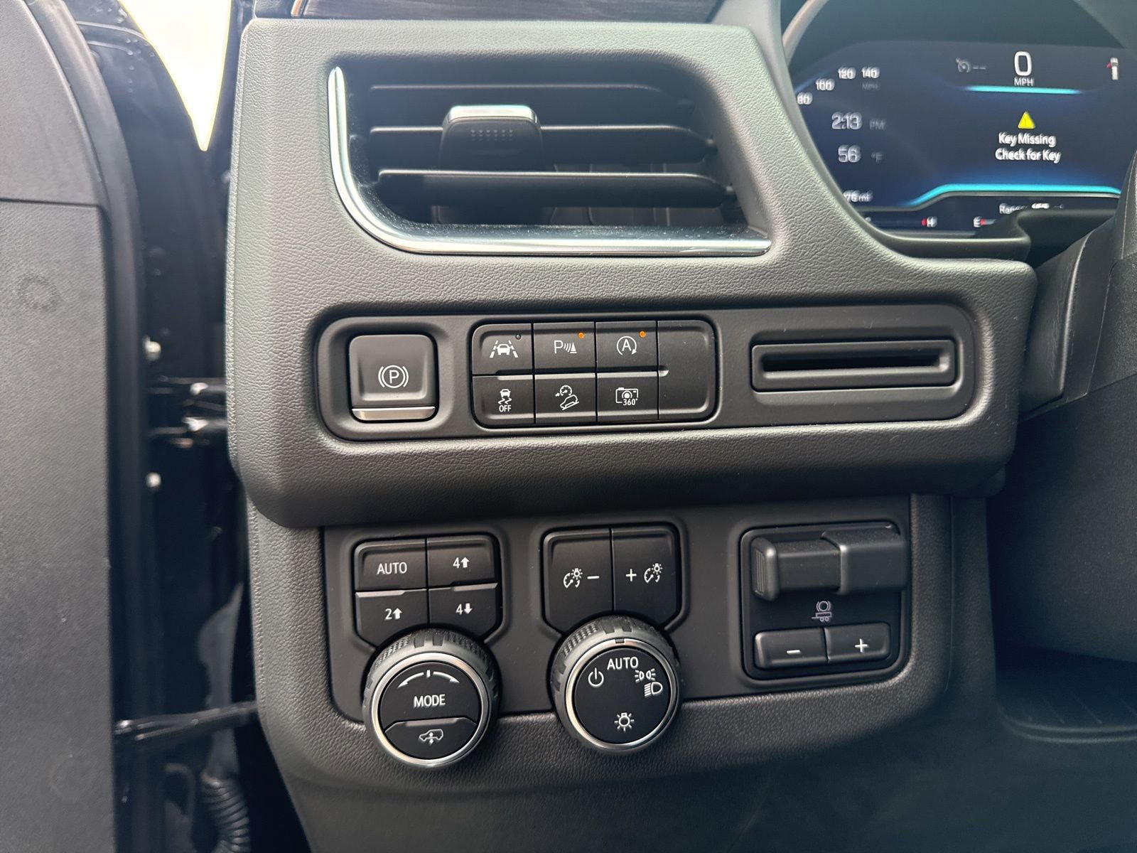 Used 2023 Chevrolet Tahoe Z71 w/ Z71 Off-Road Package image 21