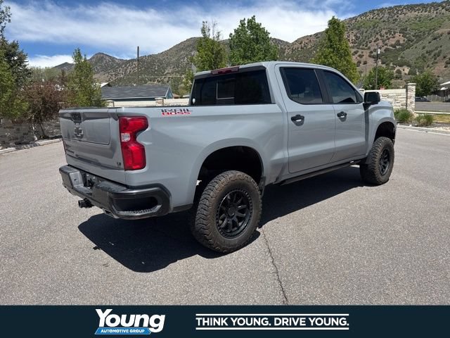 Used 2024 Chevrolet Silverado 1500 LT Trail Boss w/ LT Trail Boss Premium Package AWD/4WD image 12
