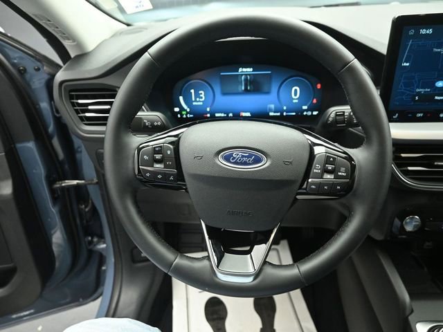 Certified 2025 Ford Escape Platinum AWD/4WD image 31