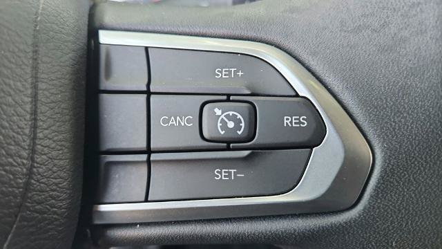 Used 2024 Jeep Compass Latitude AWD/4WD image 22