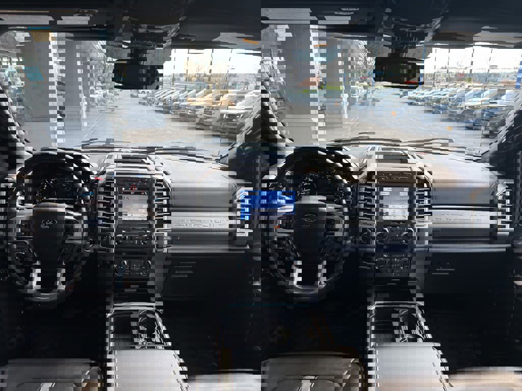 Certified 2019 Ford F250 Platinum w/ Platinum Ultimate Package image 43