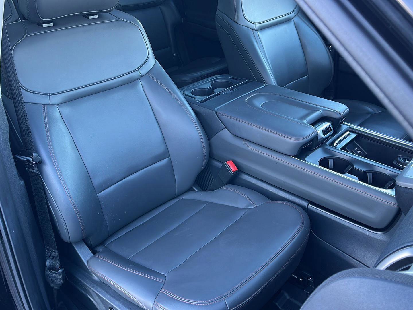 Certified 2025 Ford Expedition Active image 16