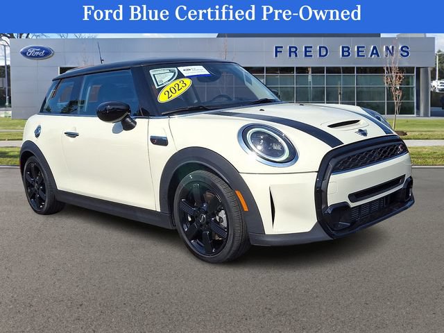 Used 2023 MINI Cooper S FWD image 1