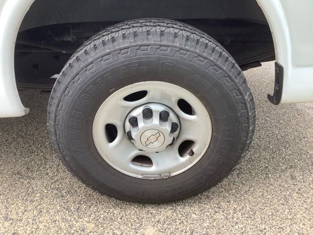 Used 2019 Chevrolet Express 2500 w/ Driver Convenience Package RWD image 34