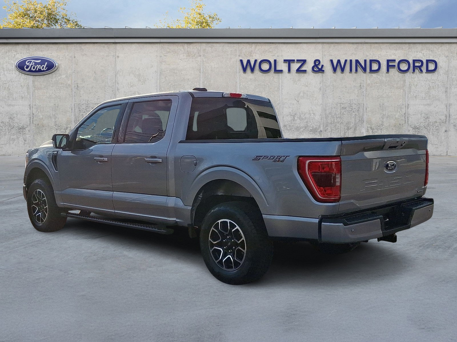 Certified 2022 Ford F150 XLT w/ Equipment Group 302A High image 5