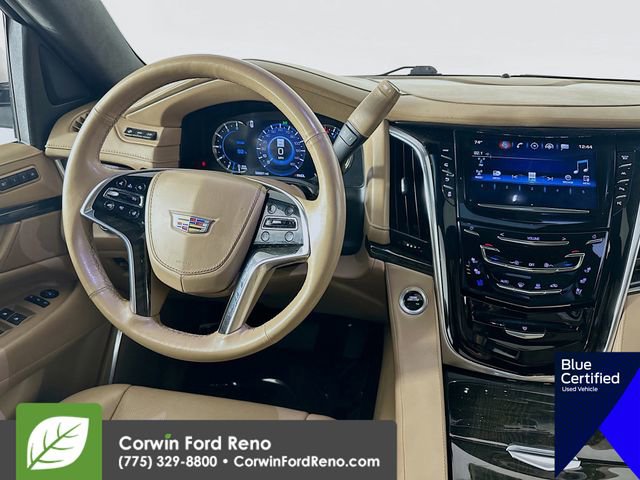 Used 2018 Cadillac Escalade Platinum AWD/4WD image 27