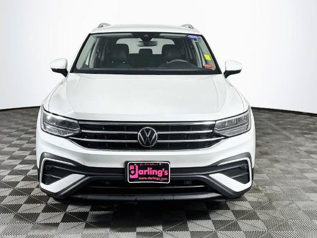 Used 2023 Volkswagen Tiguan SE AWD/4WD image 2