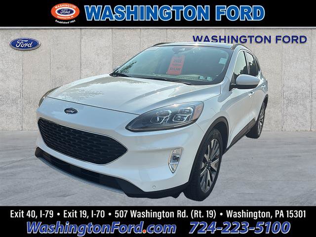 Certified 2022 Ford Escape Titanium AWD/4WD image 8