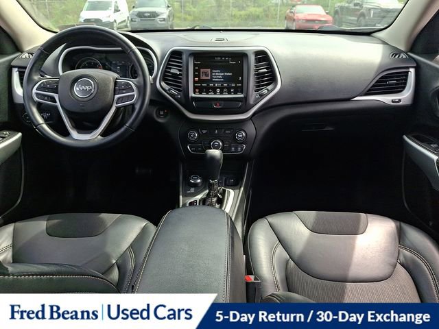 Used 2018 Jeep Cherokee Latitude Plus AWD/4WD image 15