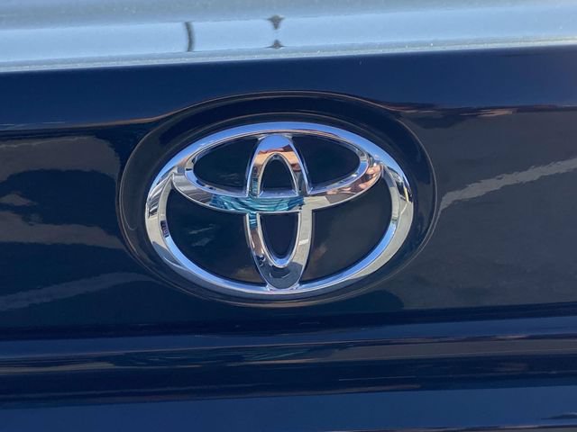 Used 2021 Toyota Corolla LE FWD image 11