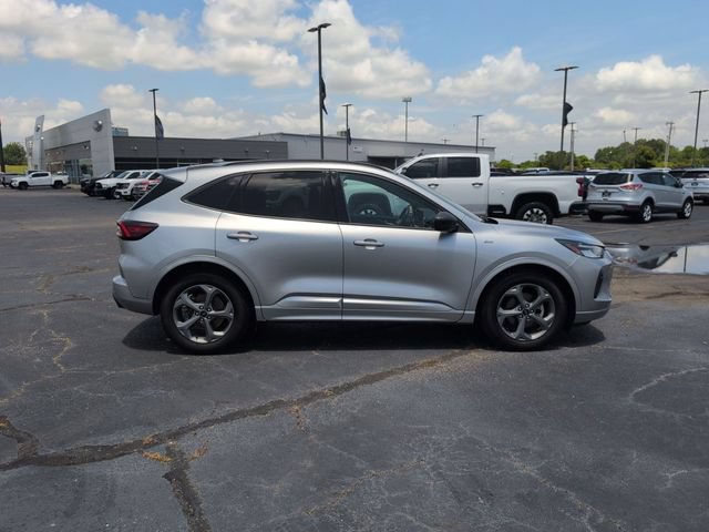Certified 2023 Ford Escape ST-Line w/ Tech Pack #1 FWD image 9
