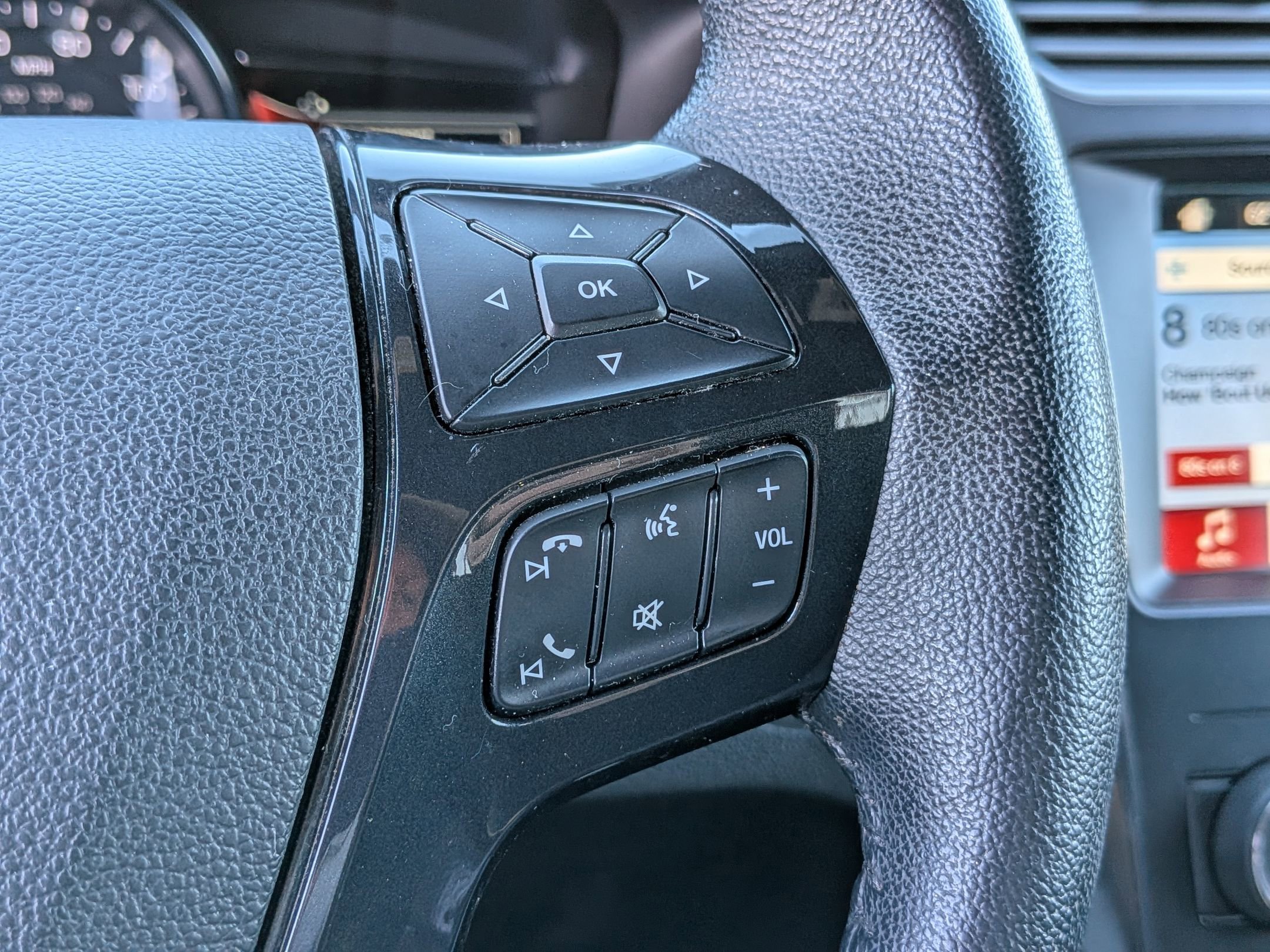 Certified 2019 Ford Explorer XLT w/ Equipment Group 201A image 19