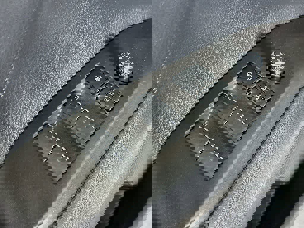 Used 2023 Toyota Camry XSE w/ Blackout Package (TMS) FWD image 29