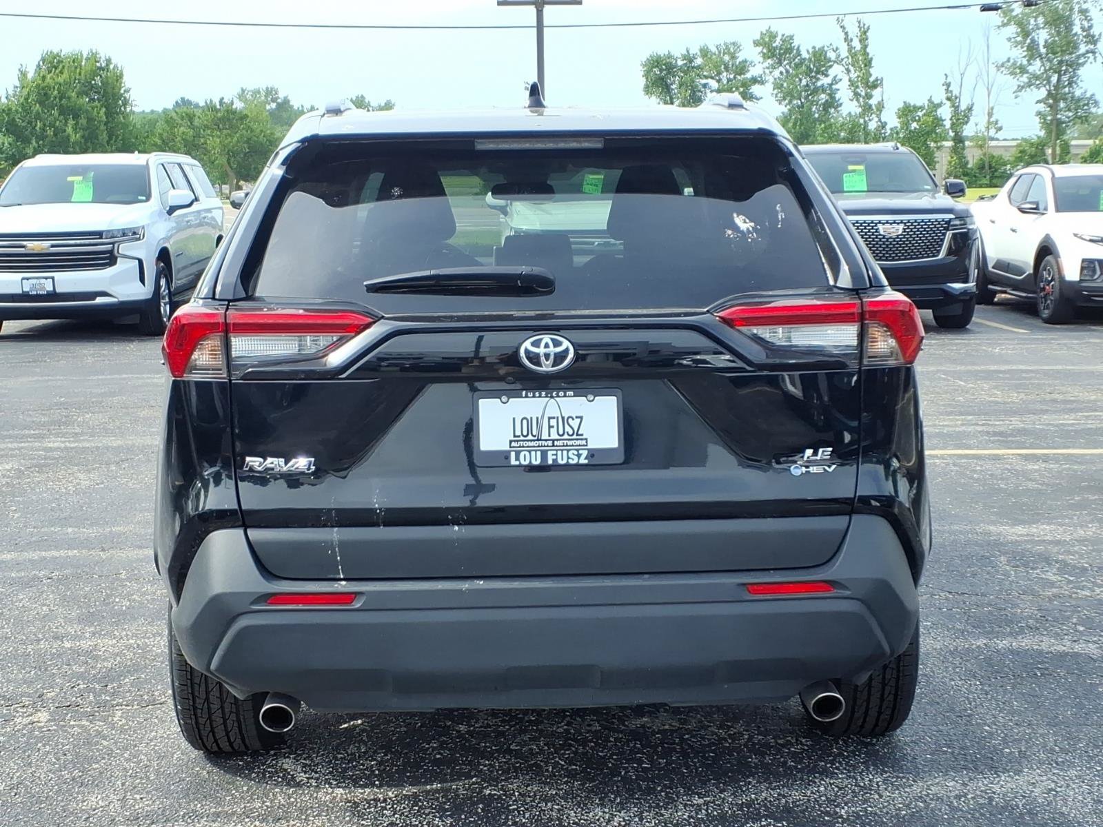 Used 2025 Toyota RAV4 LE AWD/4WD image 28