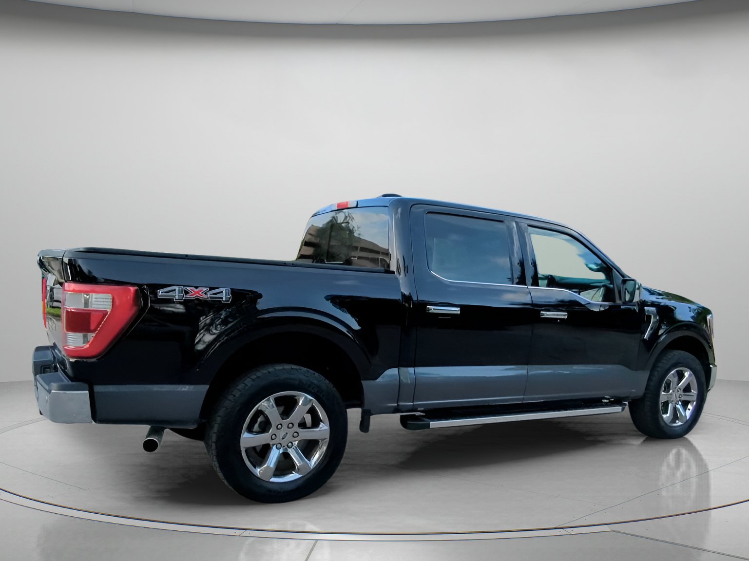 Certified 2023 Ford F150 Lariat w/ Equipment Group 502A High AWD/4WD image 29