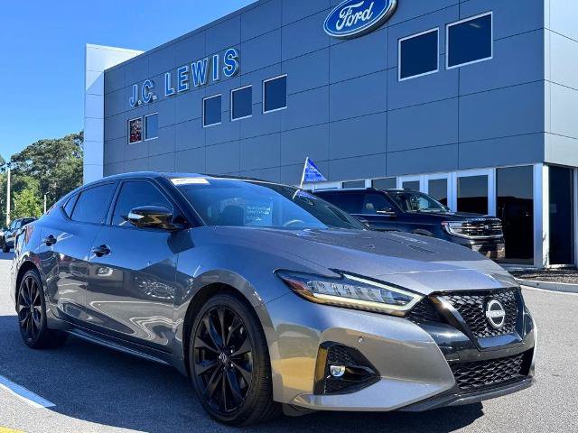Used 2023 Nissan Maxima SR w/ Sport Mat Group FWD image 1