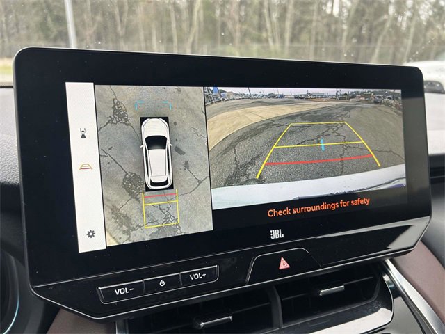 Used 2024 Toyota Venza Limited image 23