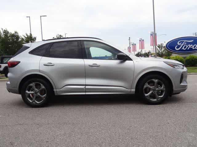Certified 2024 Ford Escape ST-Line FWD image 4