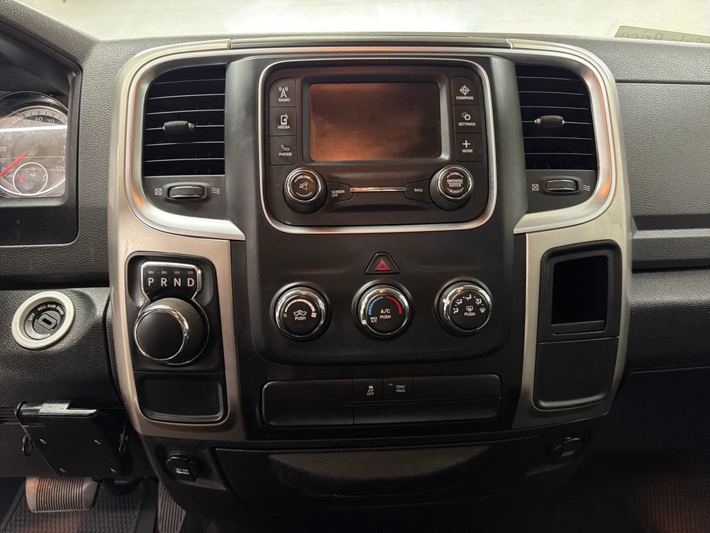 Used 2017 RAM 1500 Classic SLT RWD image 22