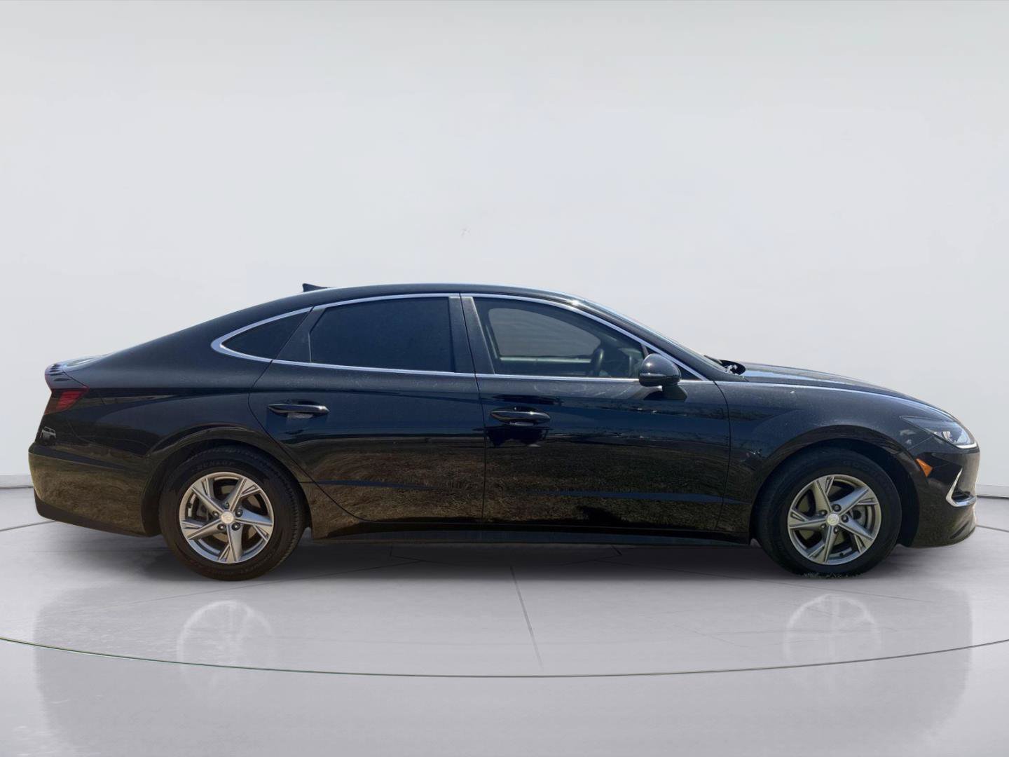 Used 2023 Hyundai Sonata SE FWD image 2