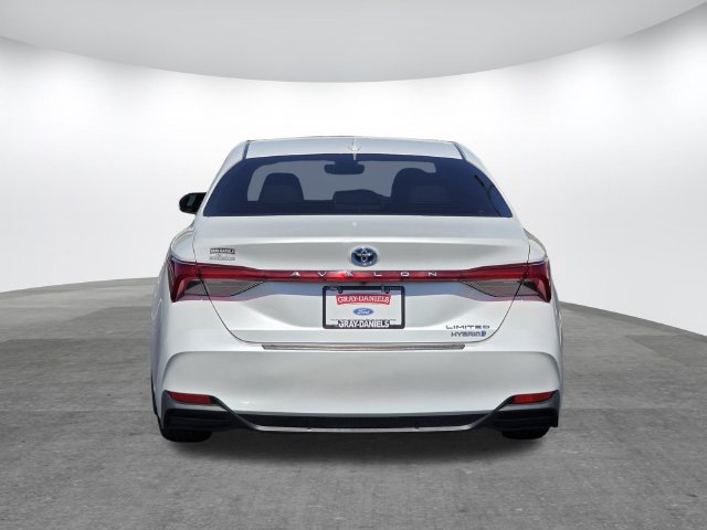 Used 2021 Toyota Avalon Limited FWD image 5