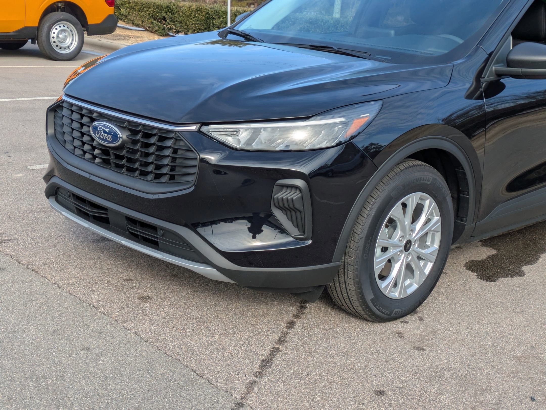 Certified 2025 Ford Escape Active image 2