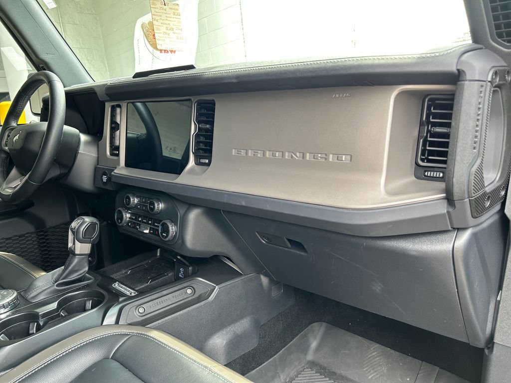 Certified 2025 Ford Bronco Outer Banks AWD/4WD image 15