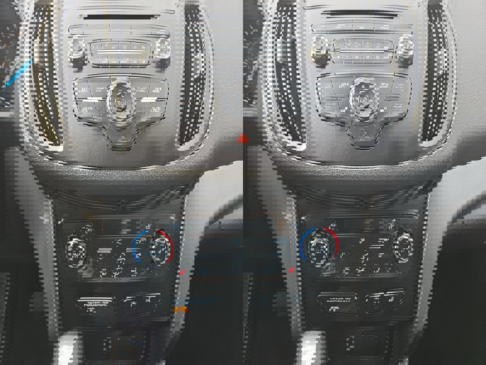 Certified 2017 Ford Escape SE w/ SE Cold Weather Package image 20