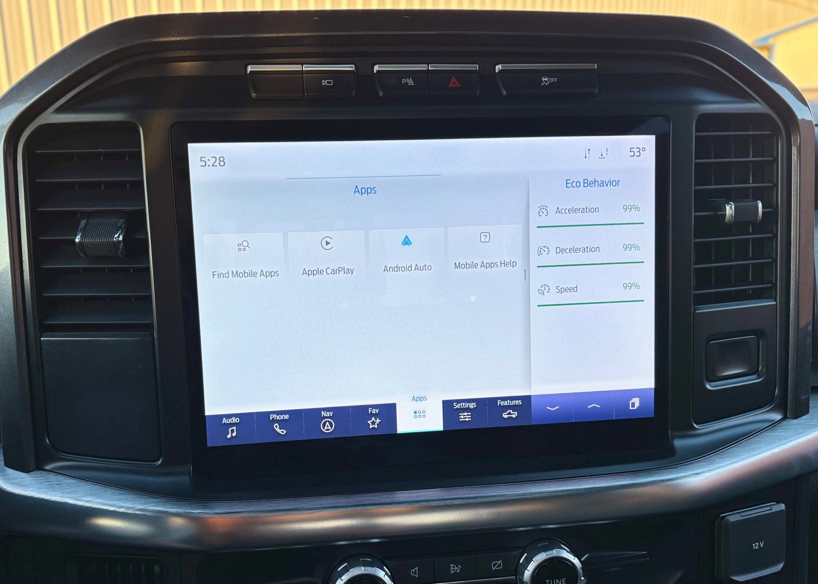 Certified 2022 Ford F150 Lariat w/ Equipment Group 502A High image 46