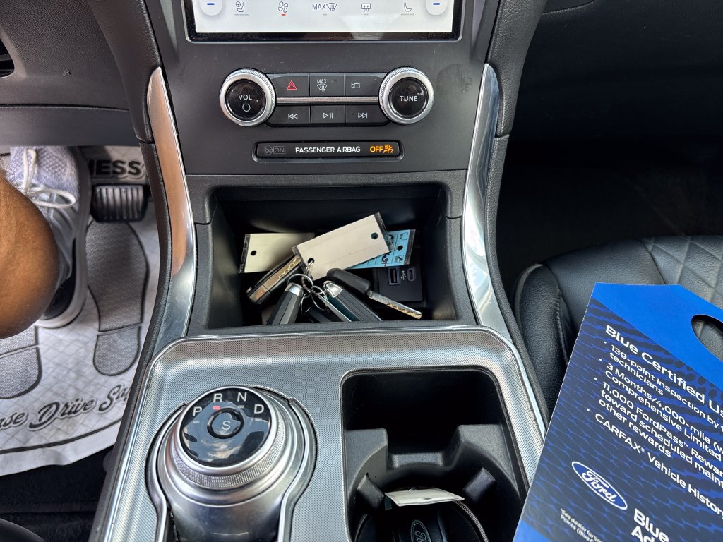 Certified 2024 Ford Edge Titanium AWD/4WD image 19