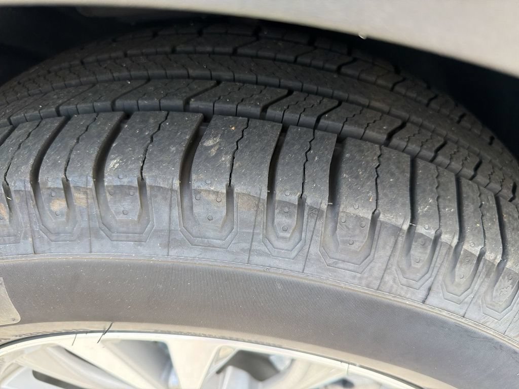 Used 2022 Buick Envision Preferred FWD image 29