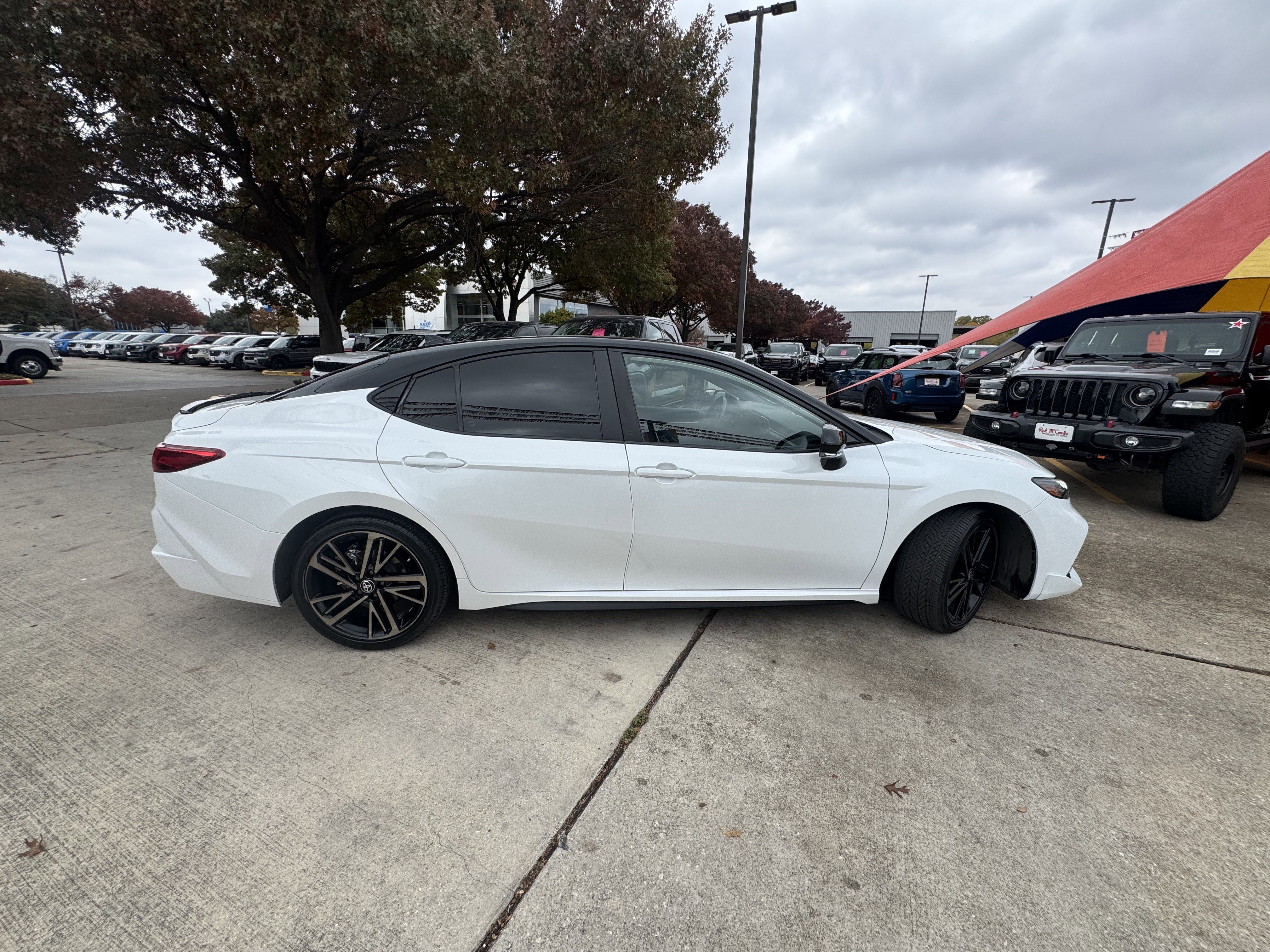 Used 2025 Toyota Camry XSE image 4