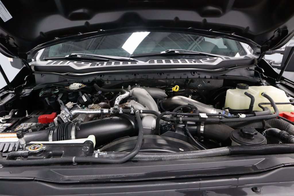 Certified 2024 Ford F250 Lariat w/ Chrome Package image 11