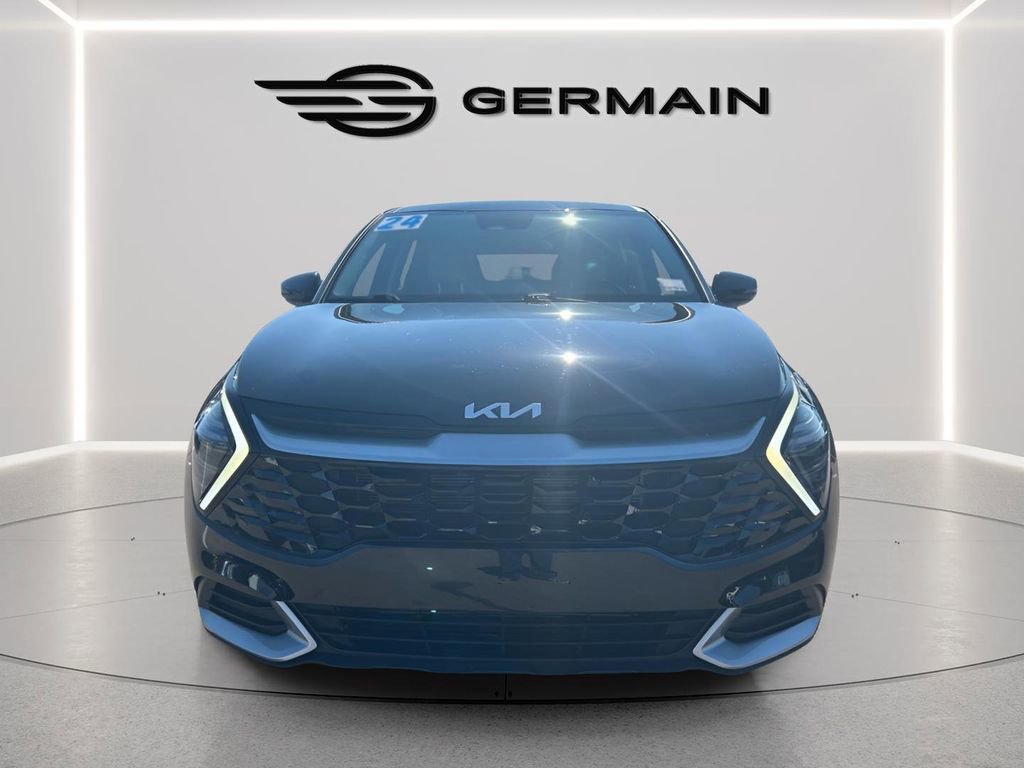 Used 2024 Kia Sportage EX image 3