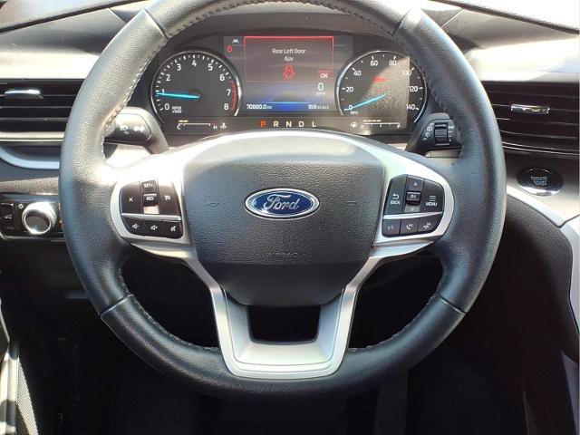 Certified 2022 Ford Explorer XLT w/ Class IV Trailer Tow Package AWD/4WD image 11