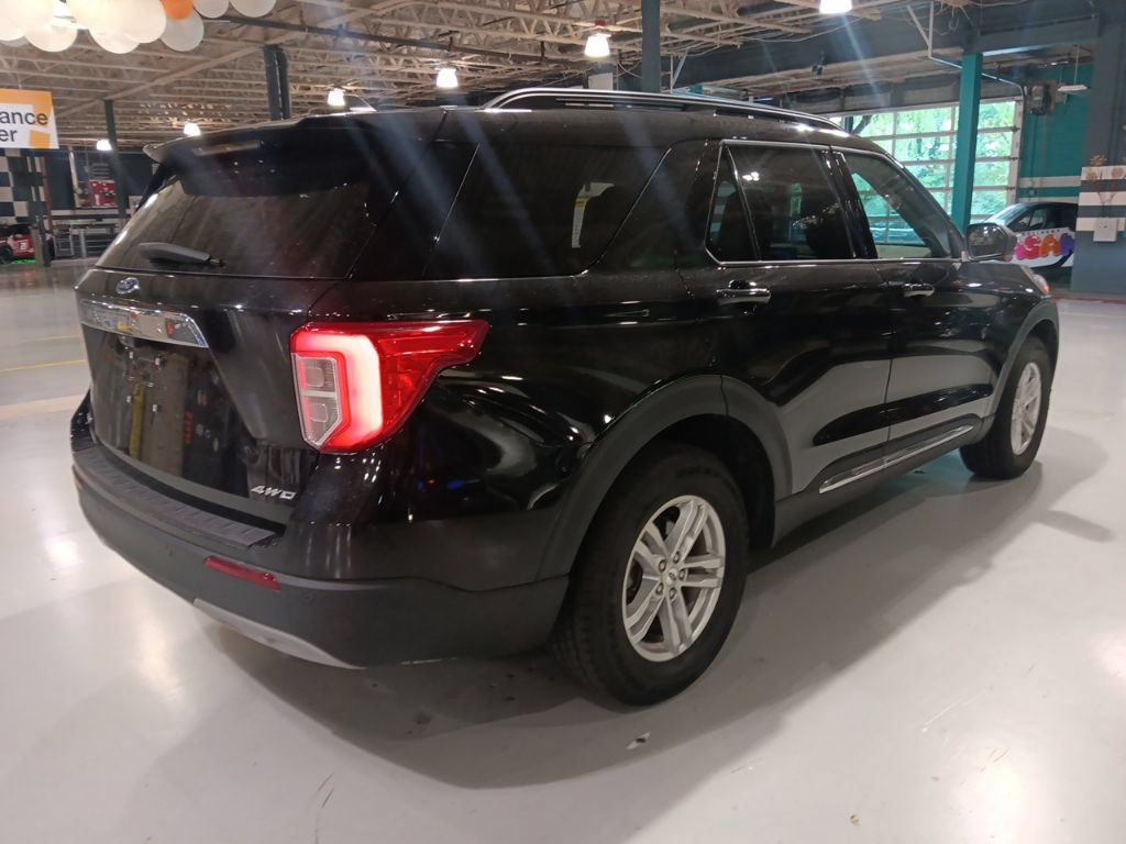 Certified 2023 Ford Explorer XLT w/ Equipment Group 202A AWD/4WD image 12