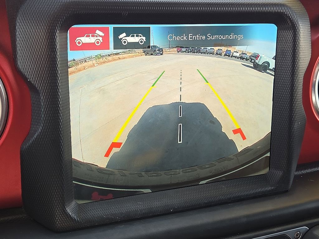 Used 2022 Jeep Wrangler Unlimited Rubicon w/ LED Lighting Group AWD/4WD image 26