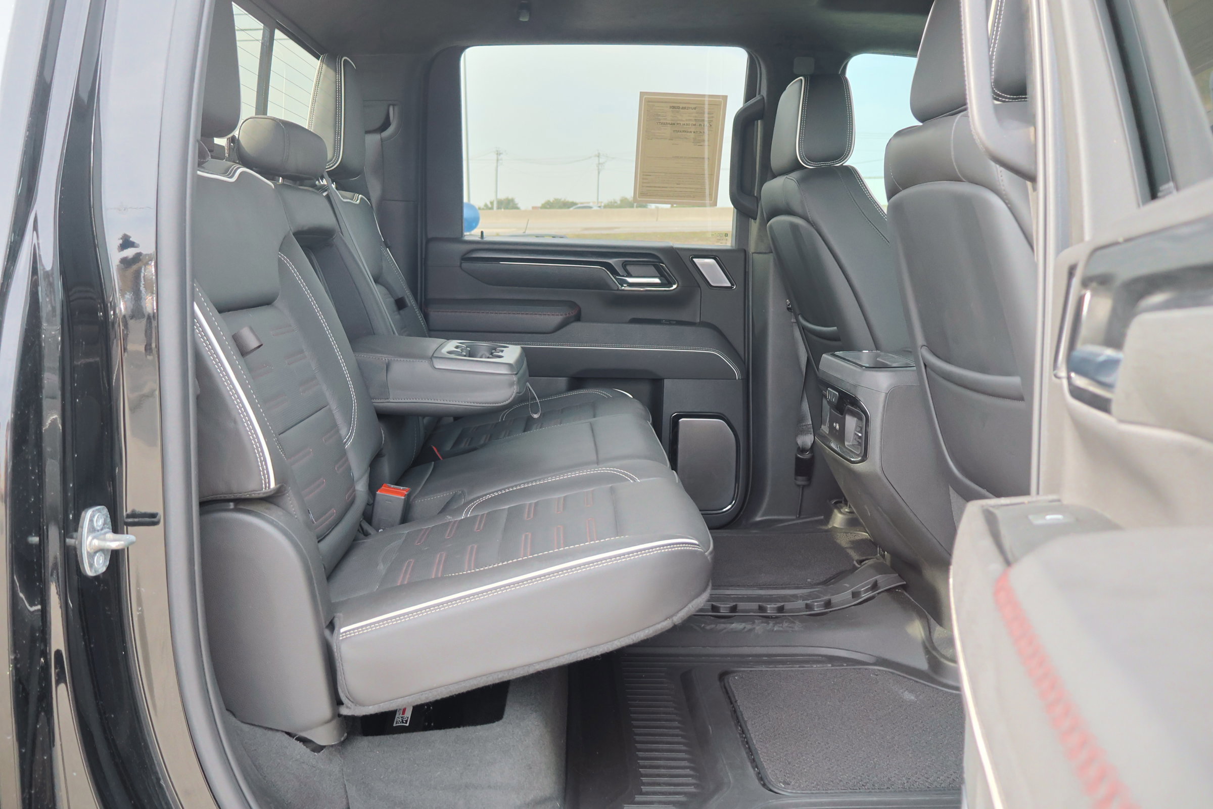 Used 2024 GMC Sierra 2500 AT4X image 50