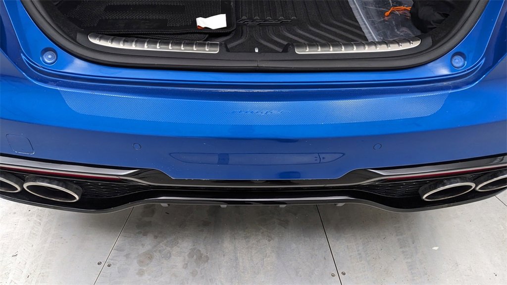 Used 2023 Kia Stinger GT2 image 7