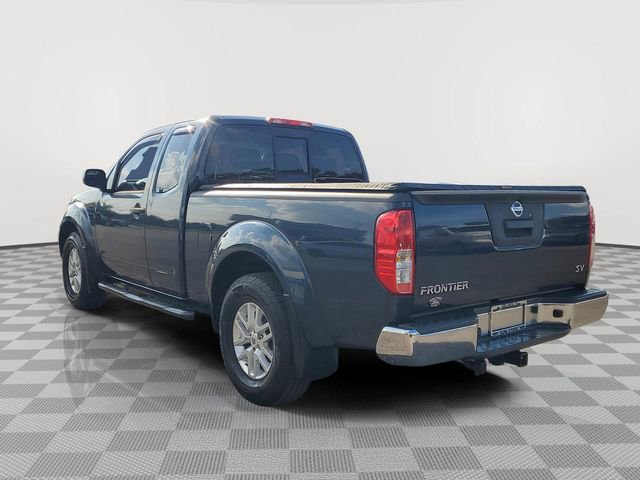 Used 2017 Nissan Frontier SV image 2