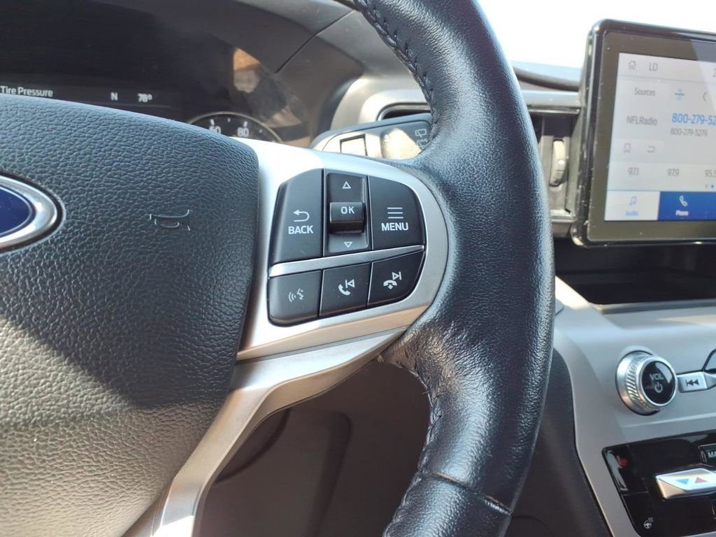 Certified 2023 Ford Explorer XLT w/ Equipment Group 202A AWD/4WD image 19