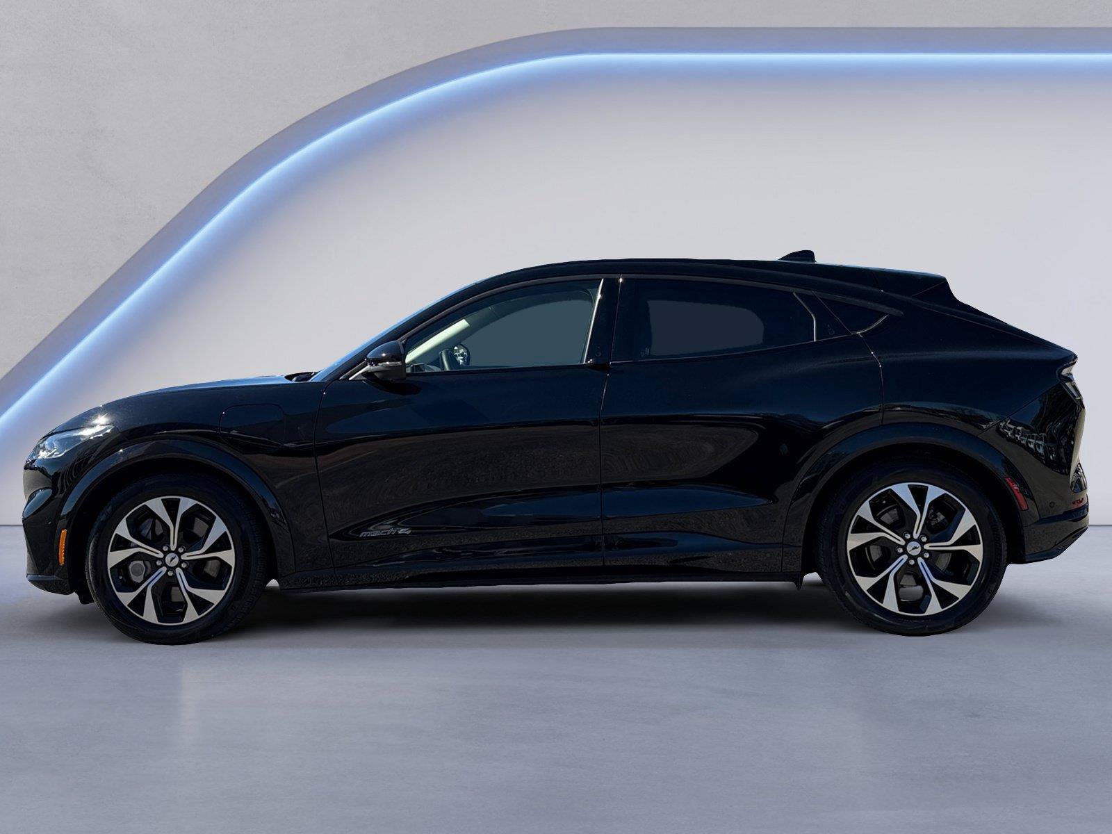 Certified 2022 Ford Mustang Mach-E Premium AWD/4WD image 6