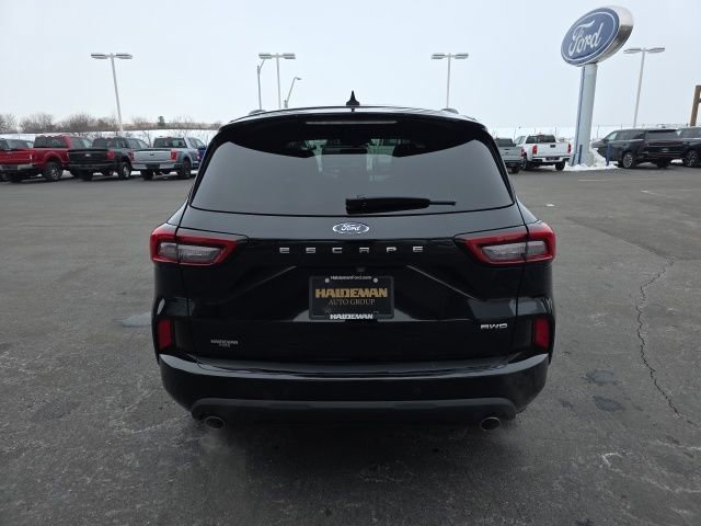 Certified 2023 Ford Escape ST-Line w/ Tech Pack #1 image 8