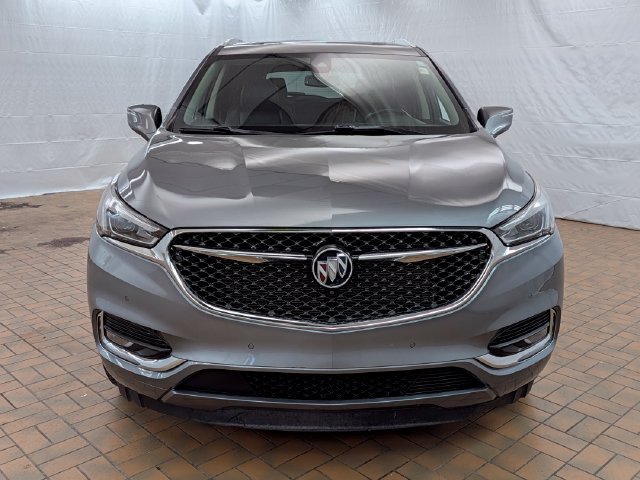 Used 2021 Buick Enclave Avenir w/ Avenir Technology Package AWD/4WD image 2
