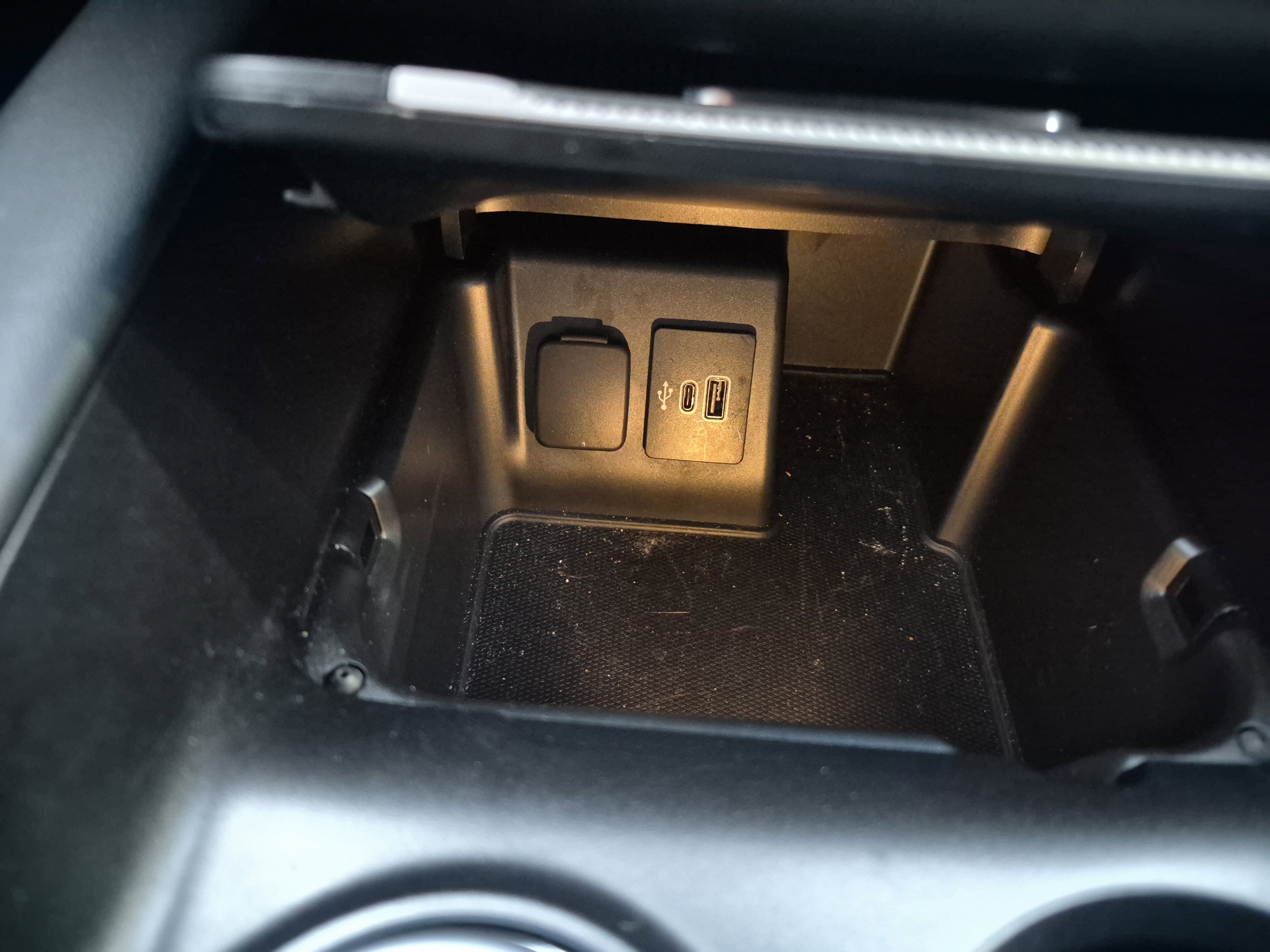 Certified 2025 Ford Explorer ST-Line image 32