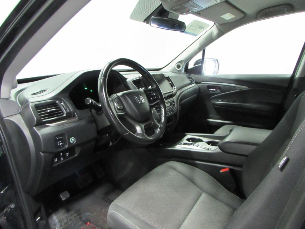 Used 2024 Honda Ridgeline Sport image 14