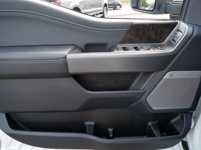 Certified 2025 Ford F250 Lariat AWD/4WD image 9
