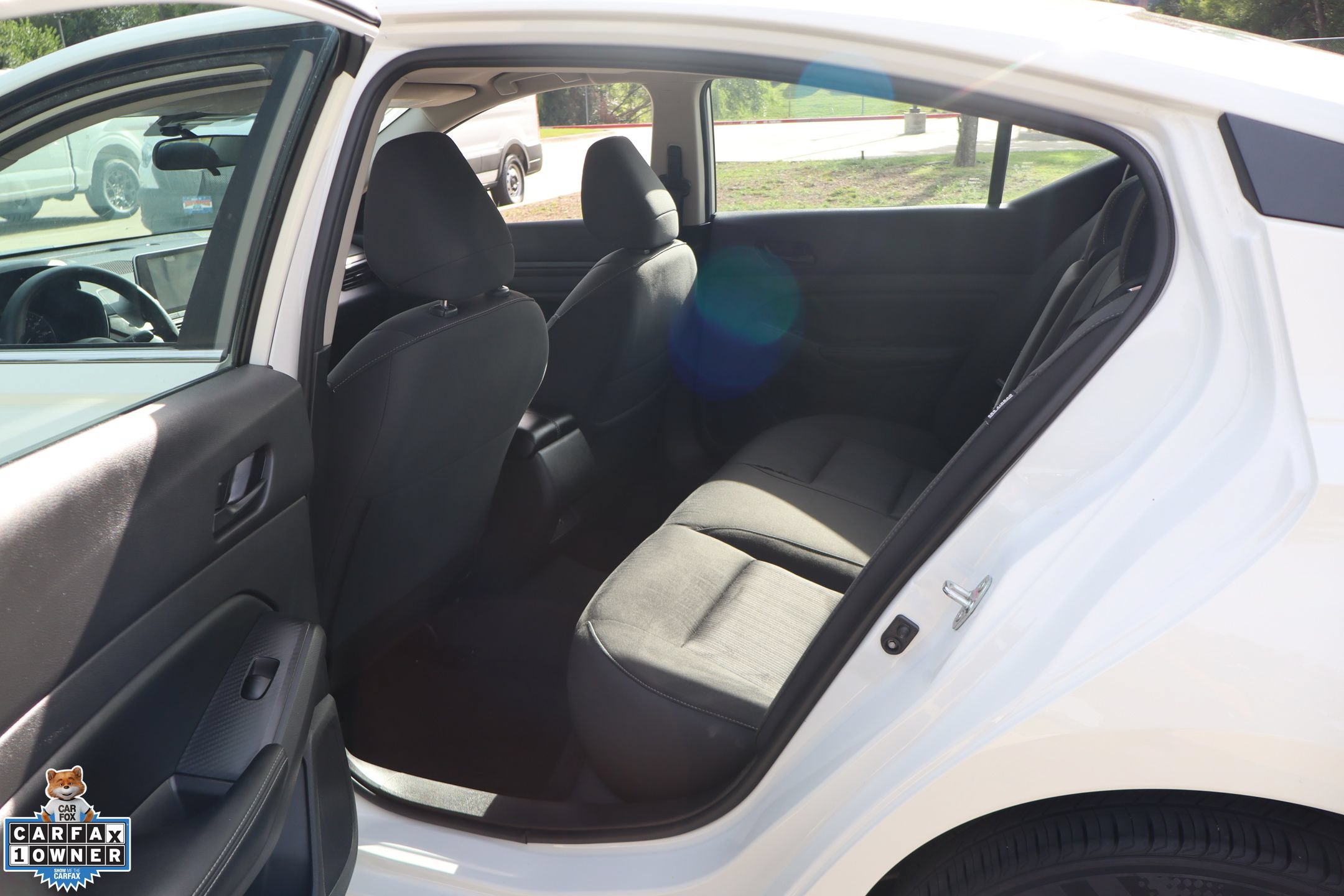 Used 2025 Nissan Altima 2.5 SV FWD image 24